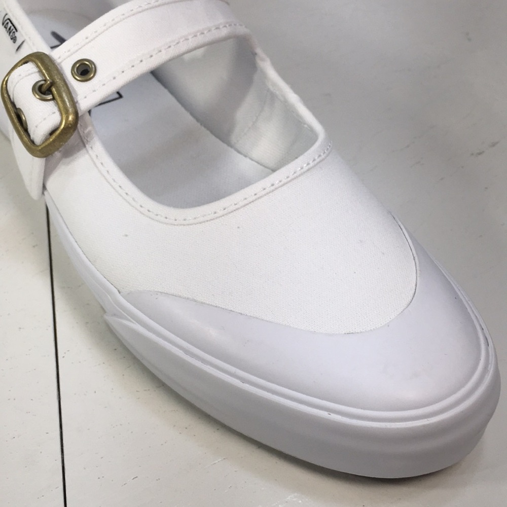 NWOT Vans Mary Jane Sport Pumps in White Women’s 9 - Picture 5 of 9